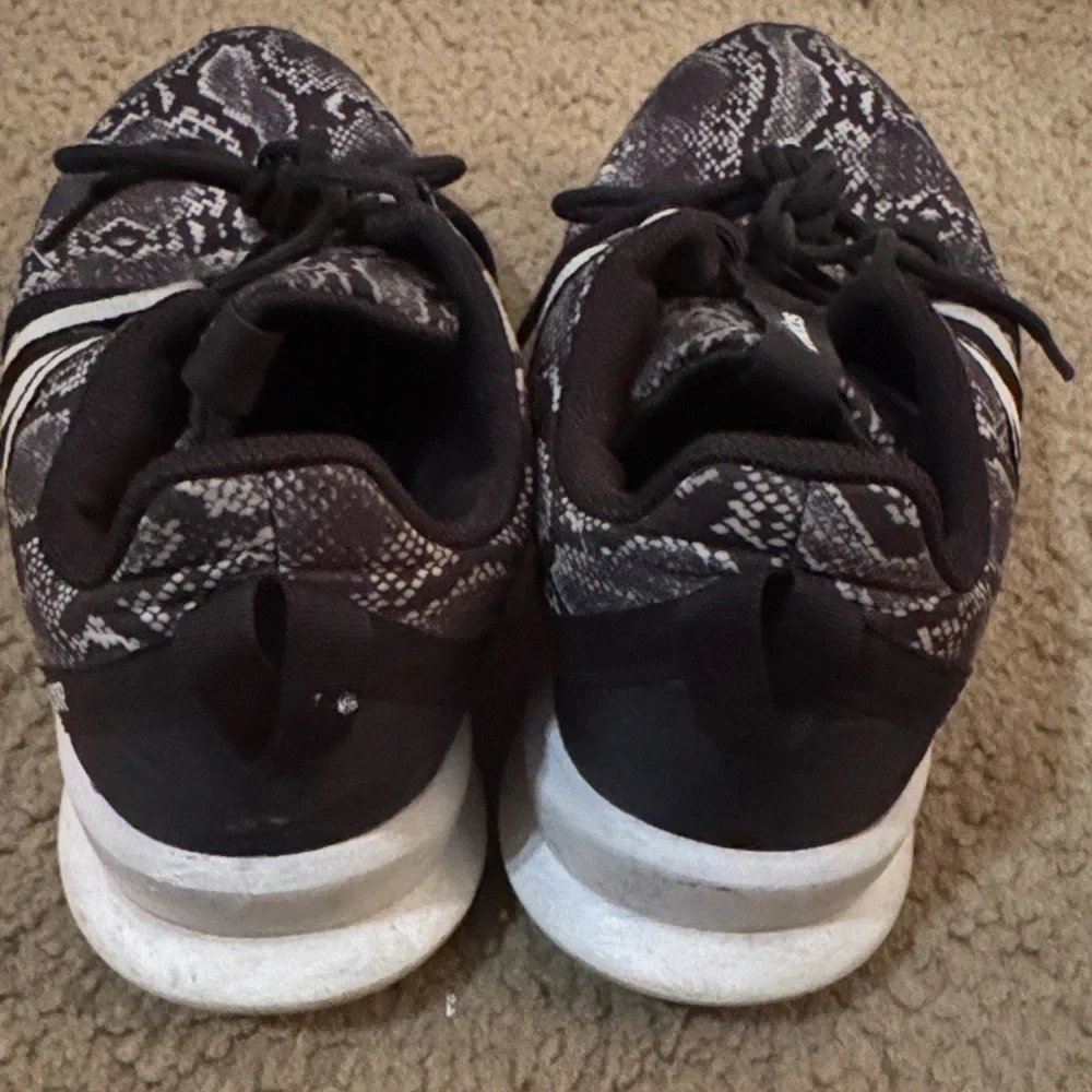 adidas Black and White Snake-Pattern Running Shoes - Picture 3 of 6